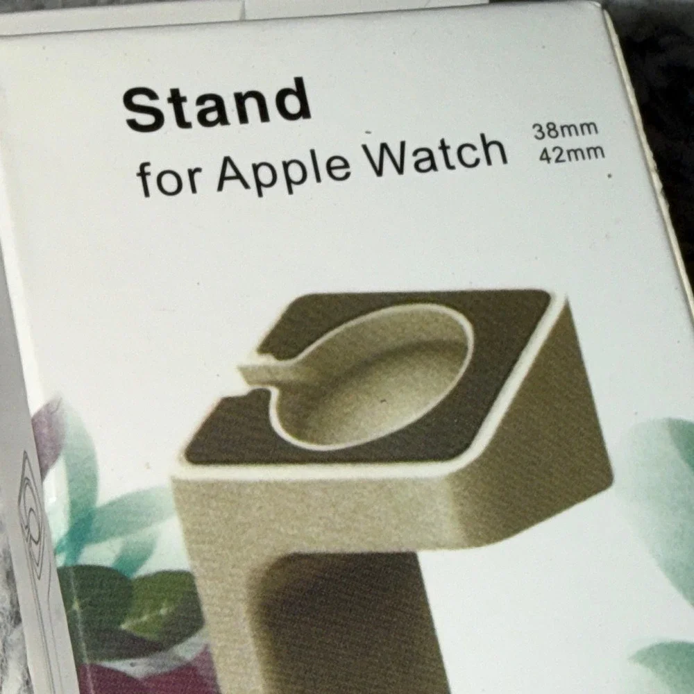 Green Apple Watch Charging Stand Dock for 38mm and 42mm Models X00148XXO3